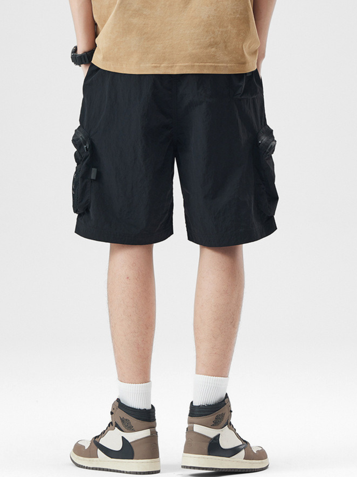 AlpineCrag – Atmungsaktive, knitterfreie Cargo-Shorts für Herren