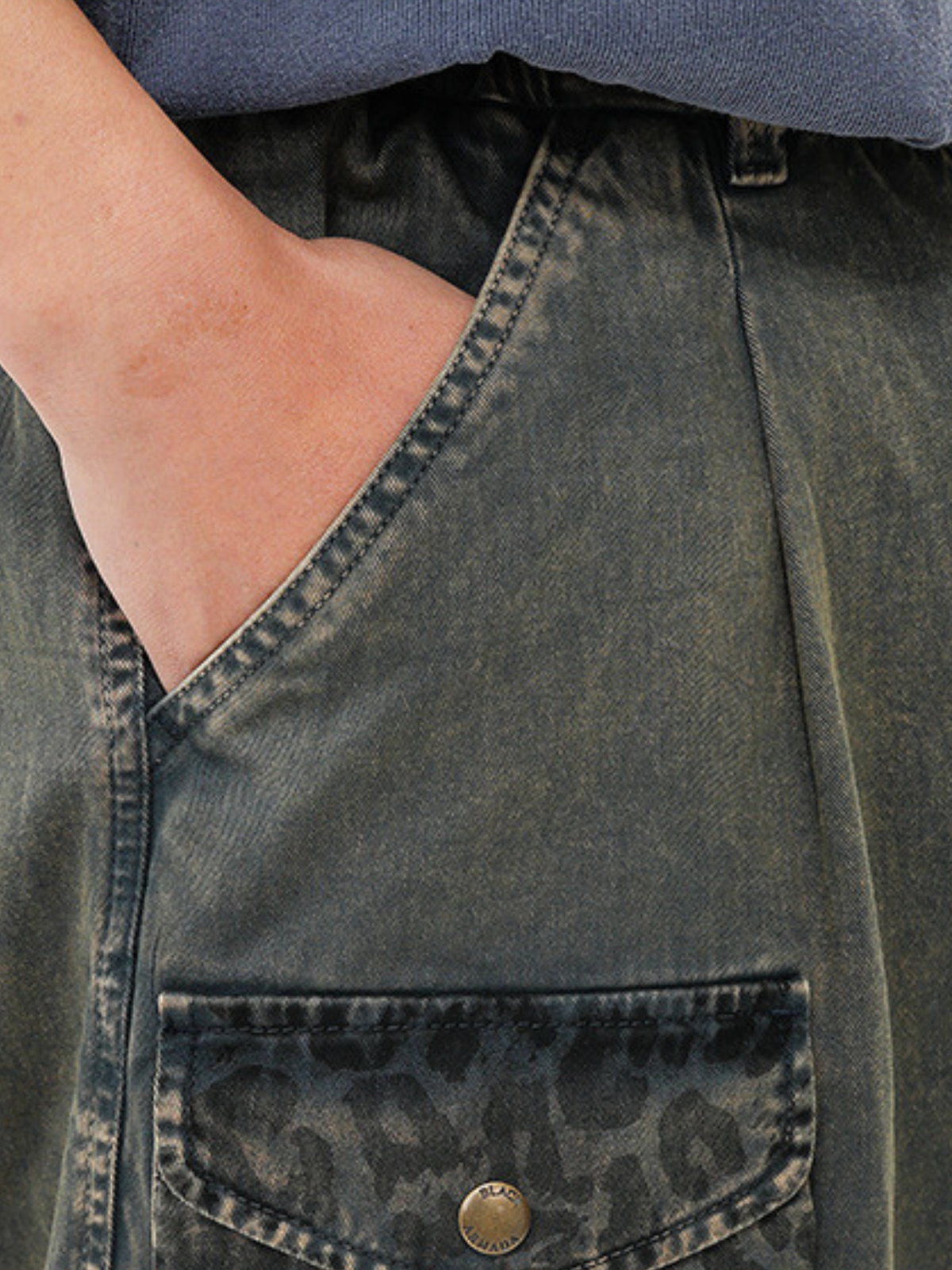 CampStick - Unisex Washed Solid Utility Cropped Pants