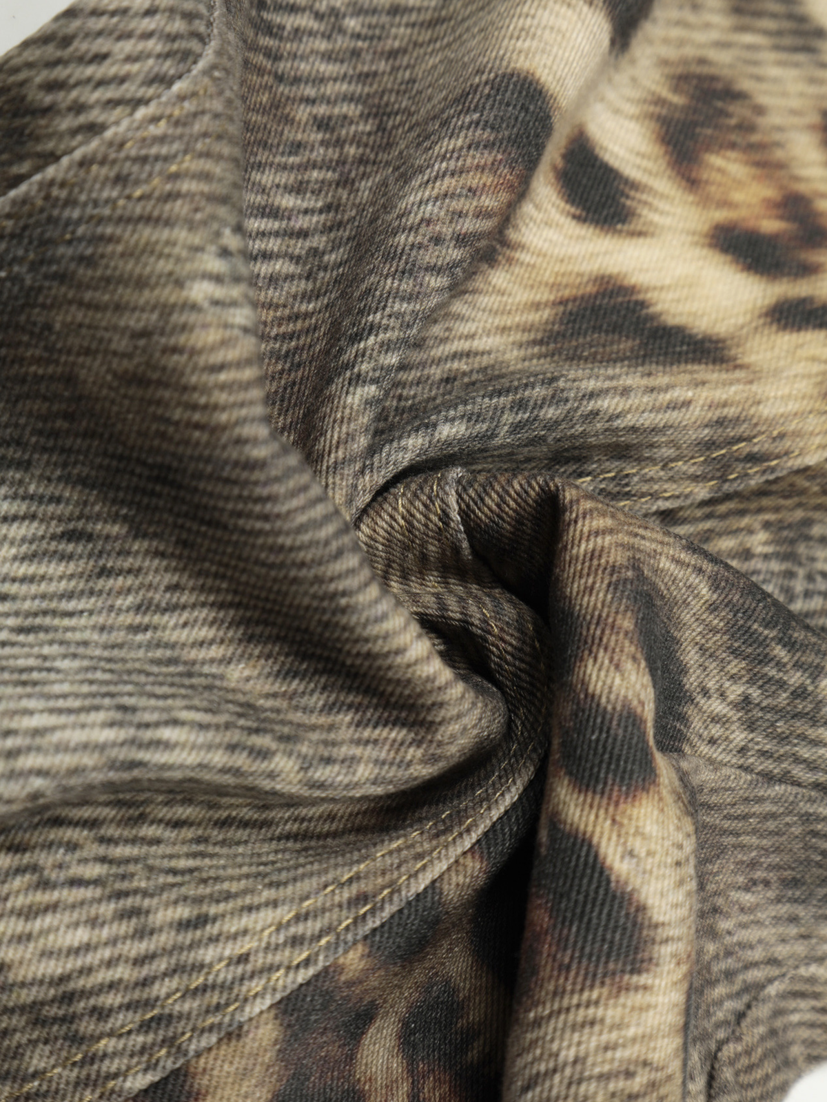 BeltSkip – Unisex 3D-gedruckte Distressed-Hose im Leopard-Design mit geschwungenem Beinverlauf