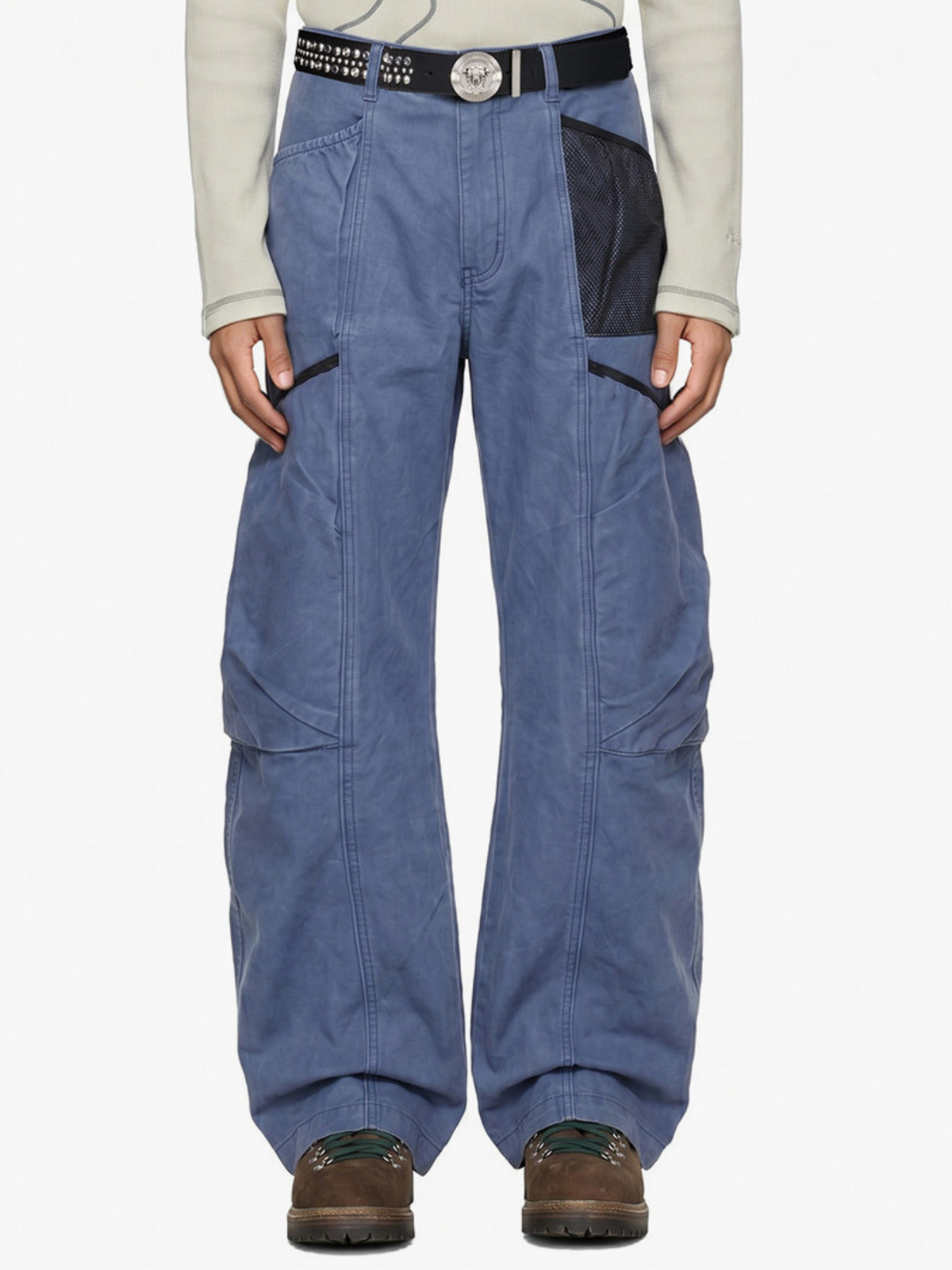 SleekLine – Herren-Cargohose mit geschwungenem Schnitt, Kreuzriemen und mehreren Taschen