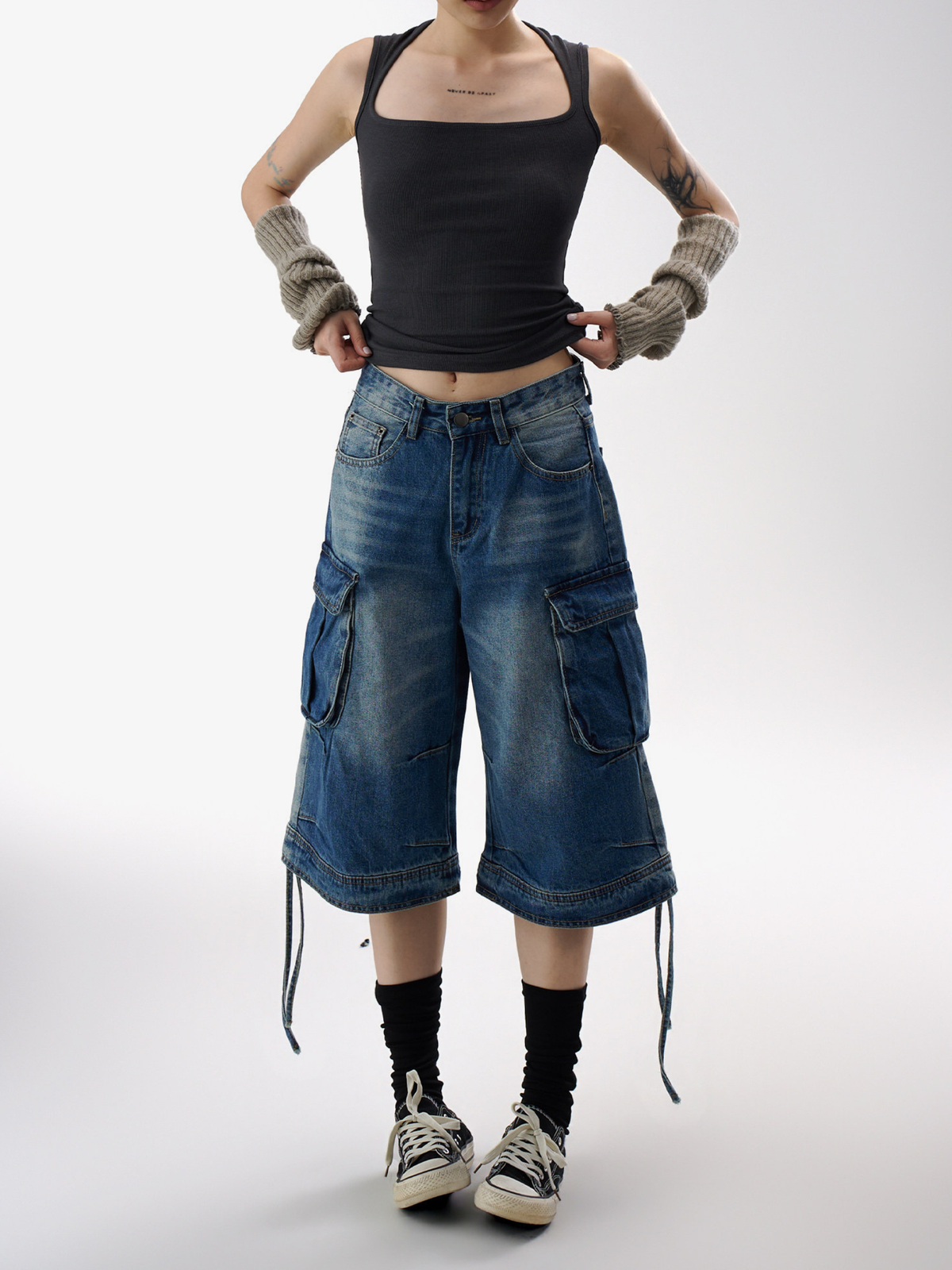 BasicLine - Damen-Cargohose aus Denim in verkürzter Länge mit vielen Taschen