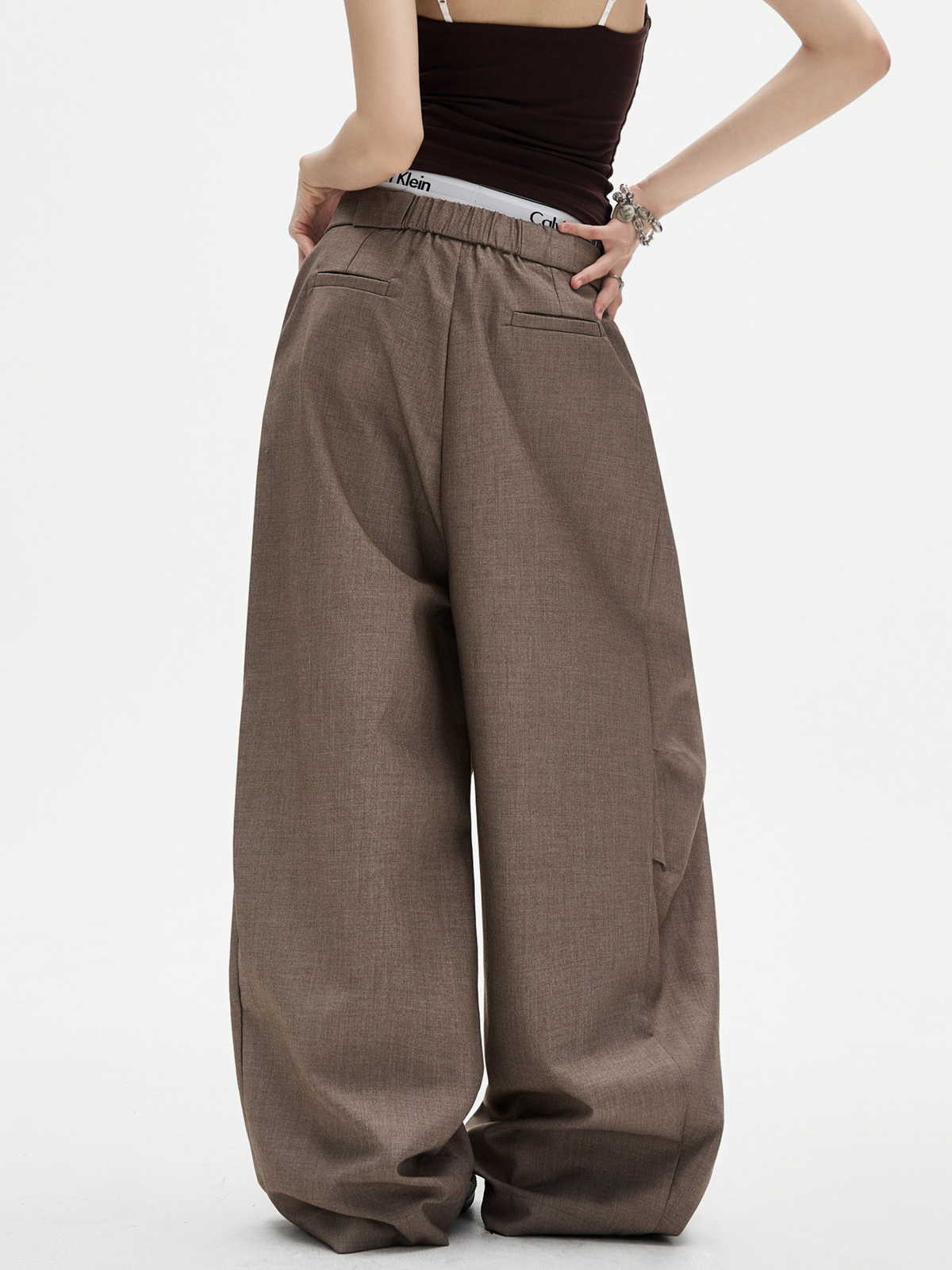 Ashshine – Plissierte weit geschnittene Stoffhose mit Kordelzug für Damen