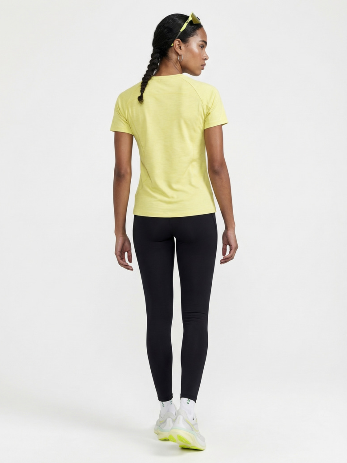 Vertical – Leichtes, atmungsaktives und figurbetontes Damen-Sport-T-Shirt