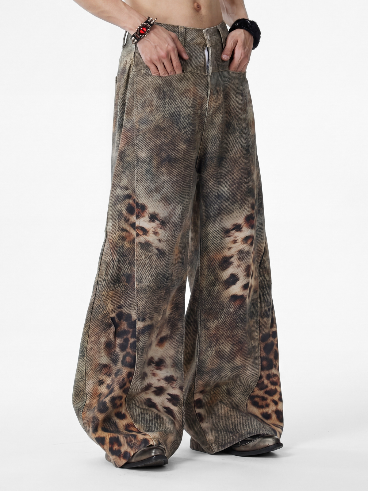 BeltSkip – Unisex 3D-gedruckte Distressed-Hose im Leopard-Design mit geschwungenem Beinverlauf