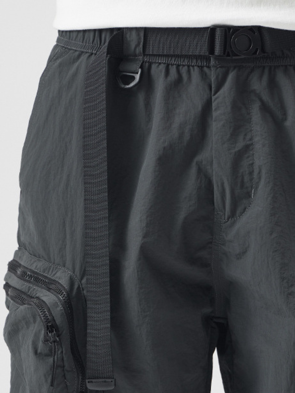 AlpineCrag – Atmungsaktive, knitterfreie Cargo-Shorts für Herren
