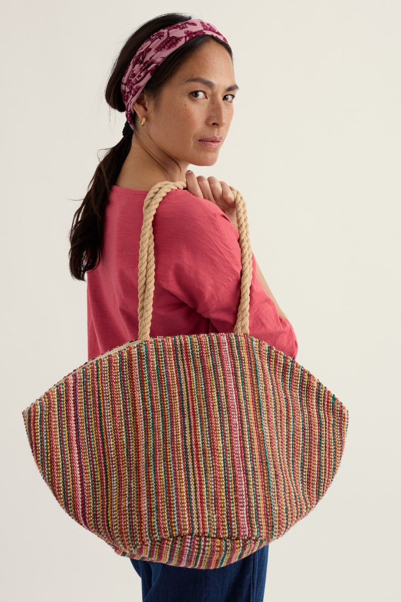 Alkanet Jute Clam-Shaped Bag