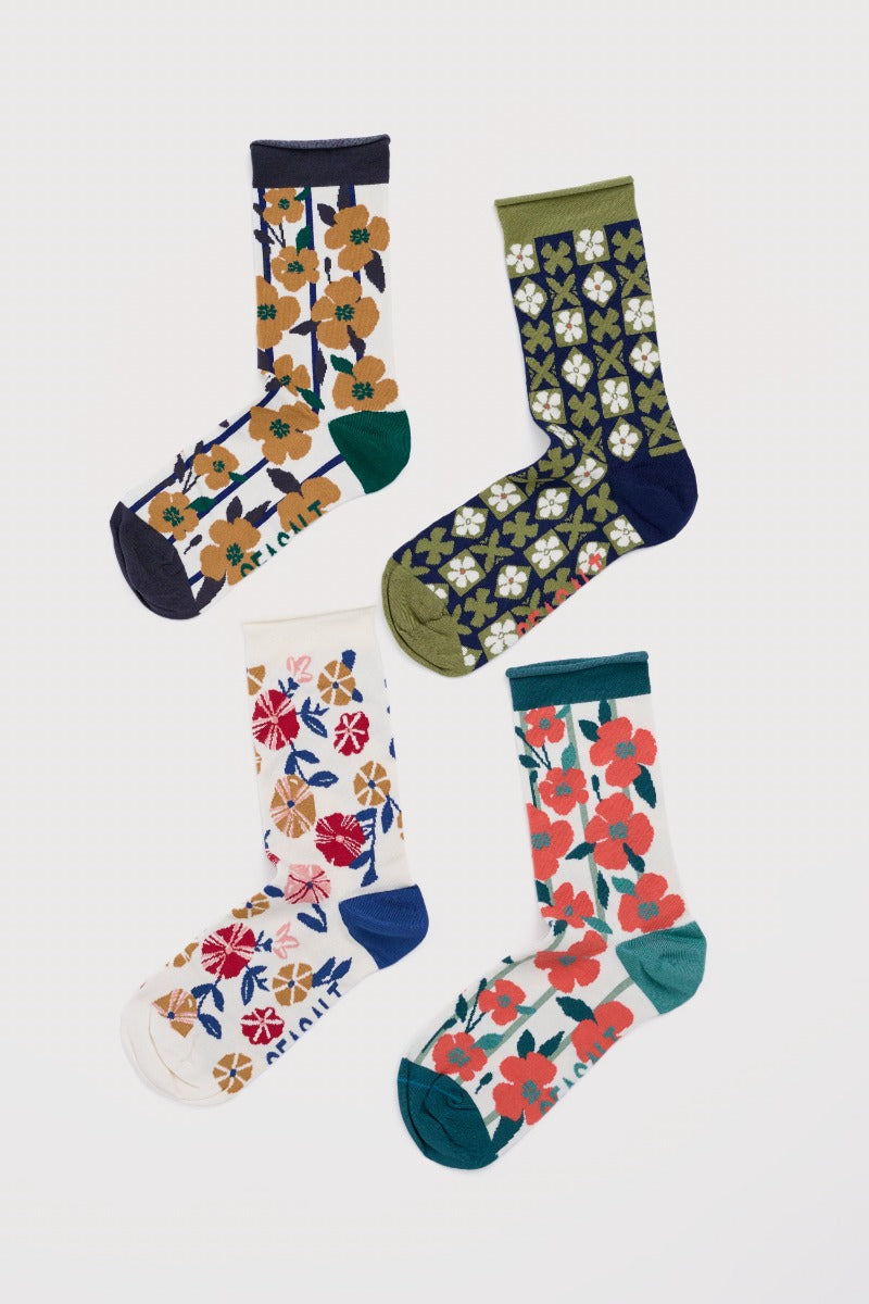 Geschenkbox mit 4 Paar Damen-Socken mit Blumenmuster