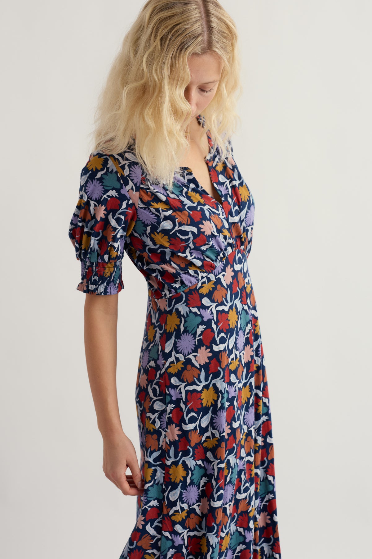 Fenil Midi-Kleid mit Empire-Taille